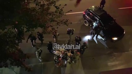 Perplasje mes mbeshtetesve te Trump dhe anti-racisteve |Lajme-News