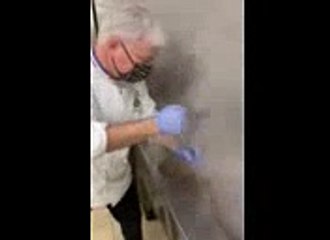 Confinement à Lyon : Christian Têtedoie aux fourneaux du centre de cancérologie Léon Bérard