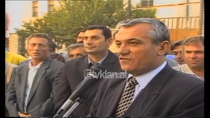 Gramoz Ruci ne Kamez: T'i gezoni shtepite dhe pronat tuaja (21 Shtator 2000)