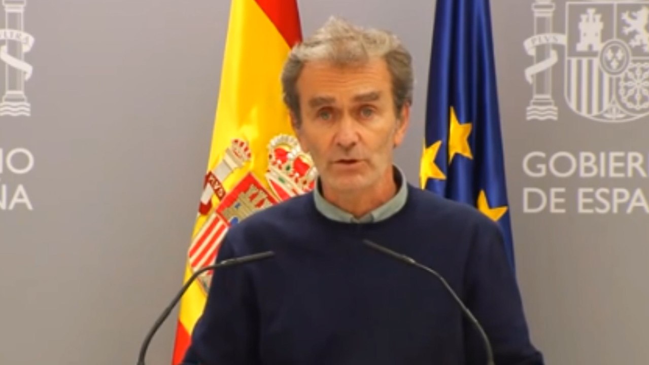 Simón asegura que la situación en las UCI "todavía no es grave"