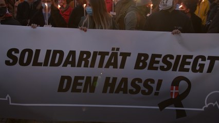 Gedenkkundgebung: "Wir lassen uns nicht spalten"