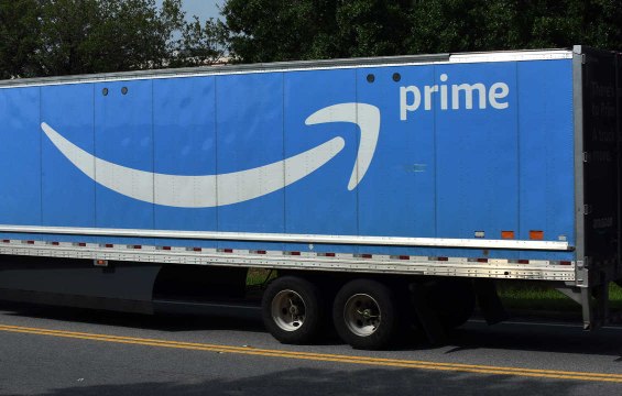 Amazon Just Secretly Released Thousands of Early Black Friday Fashion Deals