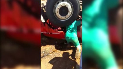 Caminhoneiro se perde em curva e sofre acidente na PR-239, em Assis Chateaubriand; assista