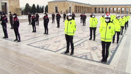 Emniyet Genel Müdürü Mehmet Aktaş, Anıtkabir’i ziyaret etti