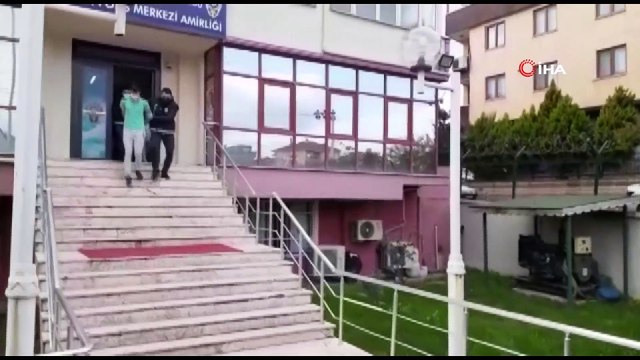 Kocaeli’de 3 evden 115 bin liralık ziynet eşyası çalan 4 şahıs yakayı ele verdi