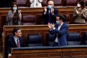 Federico a las 8: El PSOE de Iglesias, Rufián y Bildu que se carga la división de poderes