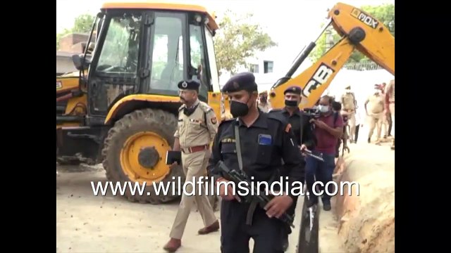 Kanpur Police at Vikas Dubey's residence | Gangster ambushes and then evades police in Uttar Pradesh