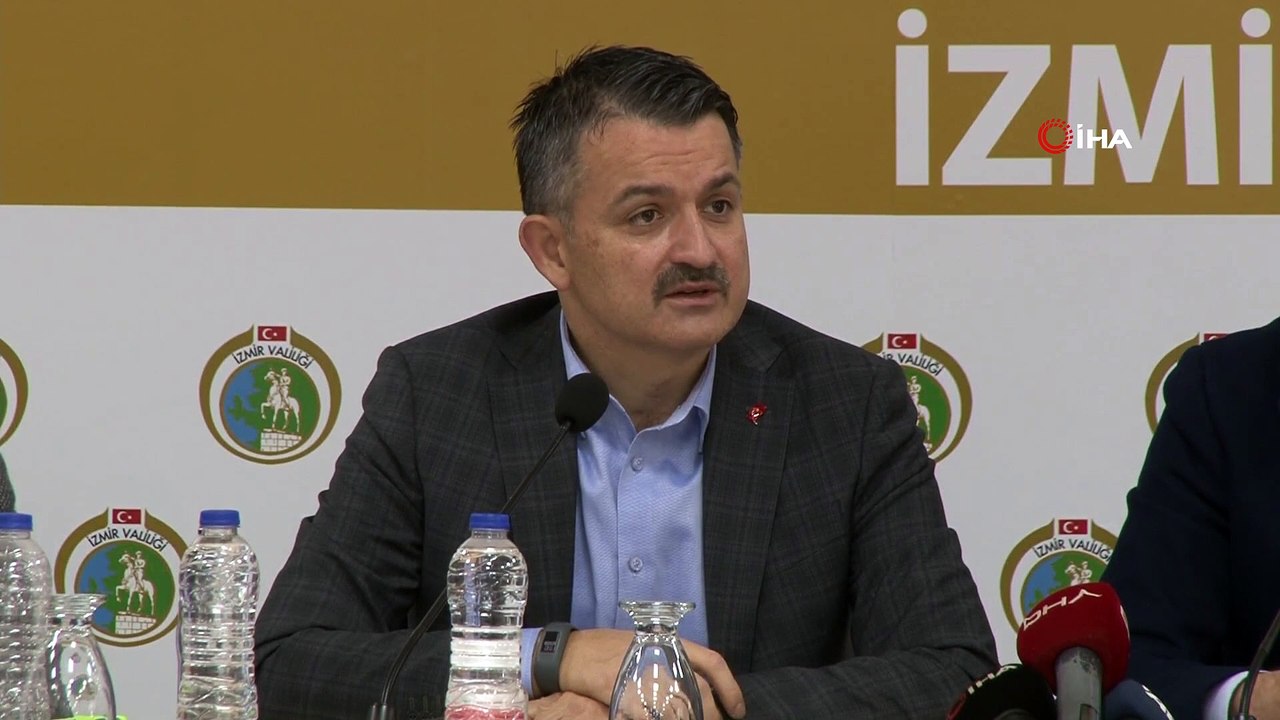 Bakan Kurum: 'Burada tek bir taşınma rayici uygulanacak. İkinci bir fiyat belirlenmeyecek. Hem taşınma hem de kira sürecini takip ediyoruz. Fahiş bir fiyat artışının yaşanmaması adına da takibimiz yapılmaktadır. Tespitimiz halinde gerekli i