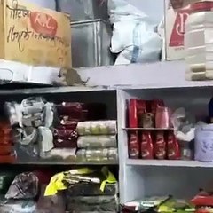 किराने की दुकान में हुआ दो चूहों का खतरनाक दंगल, उछल-उछलकर ऐसे मारीं लातें, जमकर वायरल हुआ वीडियो