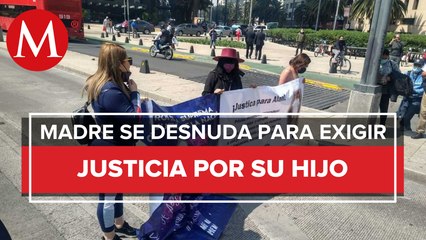 Mujer protesta desnuda para exigir justicia por el homicidio de su hijo en CdMx