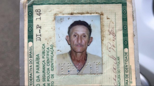 HOMEM MORRE APÓS COLISÃO FRONTAL ENTRE CARRO E MOTO NA PE/75 EM ITAMBÉ