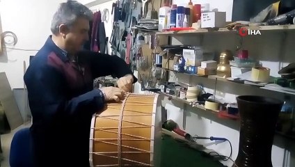 30 Yıldır Manda ve Keçi Derisinden Davul Üretiyor
