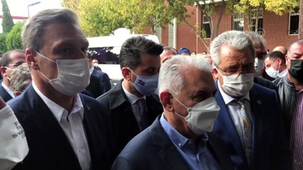 Binali Yıldırım, depremde yaralananları ziyaret etti - İZMİR