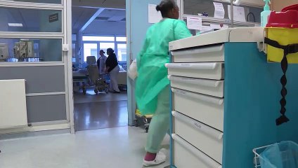 Hôpitaux : la suppression des lits opérée depuis les années 1990 inquiète les professionnels de santé