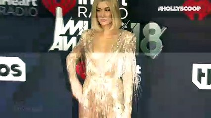 Hailey Bieber CALLS OUT US Weekly for Posting FAKE Pregnancy Story on Instagram!