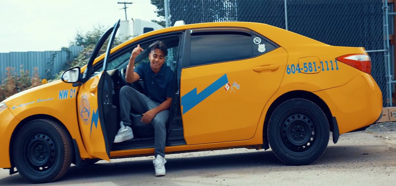 BROWN MUNDE - AP DHILLON  GURINDER GILL  SHINDA KAHLON  GMINXR