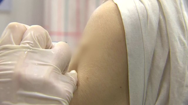 얀센, 사전예약 첫날 90만 명분 마감...접속 지연·누락도 / YTN