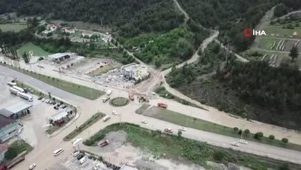 Son Dakika | Amasya-Erzincan karayolu sel nedeniyle ulaşıma kapandı