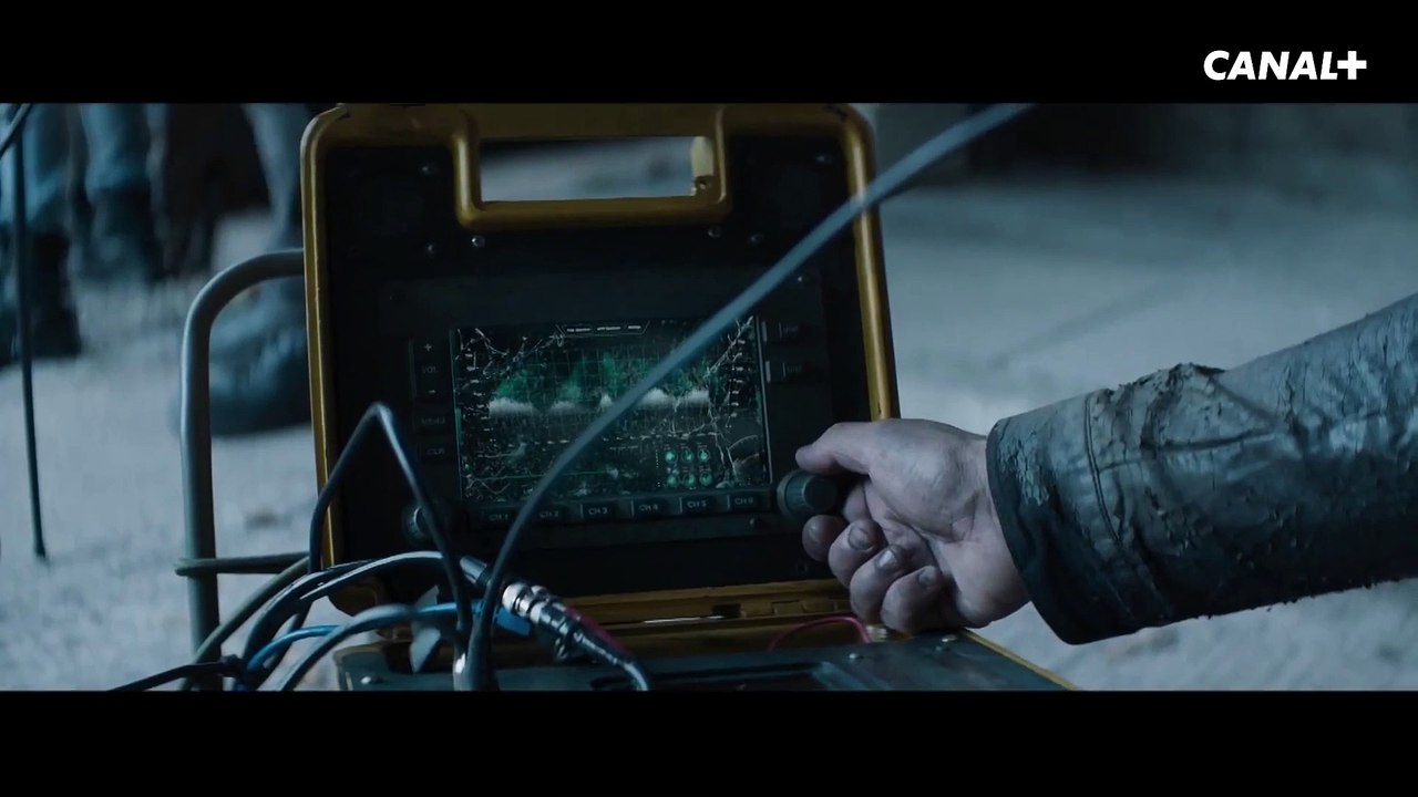 LA GUERRE DES MONDES CHAPITRE II - Extrait - Attaque du vaisseau