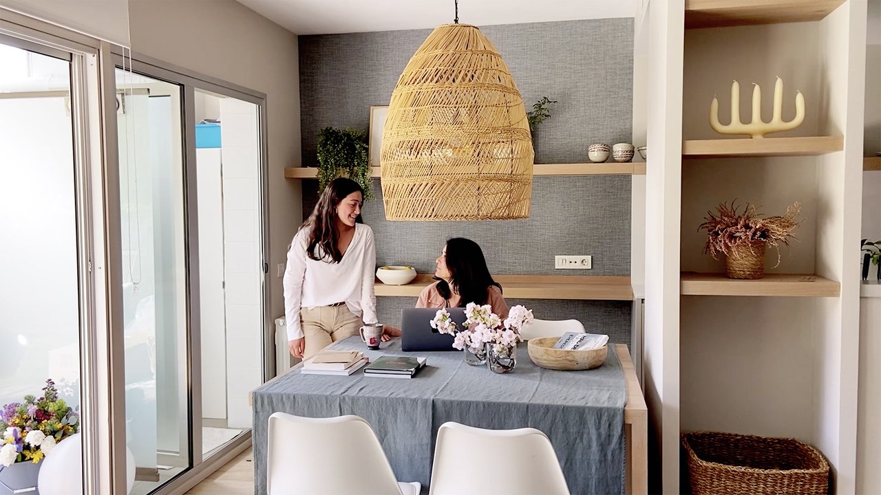 Las mejores casas de las lectoras: el bajo con terraza lleno de ideas de Bea en Barcelona