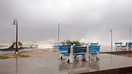 Passagem de ciclone deixa dois mortos na Índia