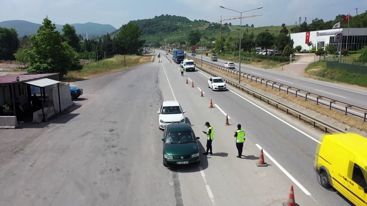 YALOVA - Uygulama noktasında aracın çarptığı polis memuru şehit oldu