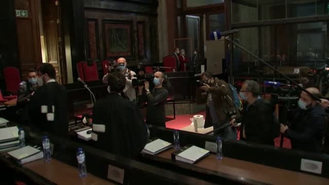 La Comisión Europea y la farmacéutica AstraZeneca se ven las caras en un tribunal de Bélgica por el incumplimiento de contrato de la multinacional