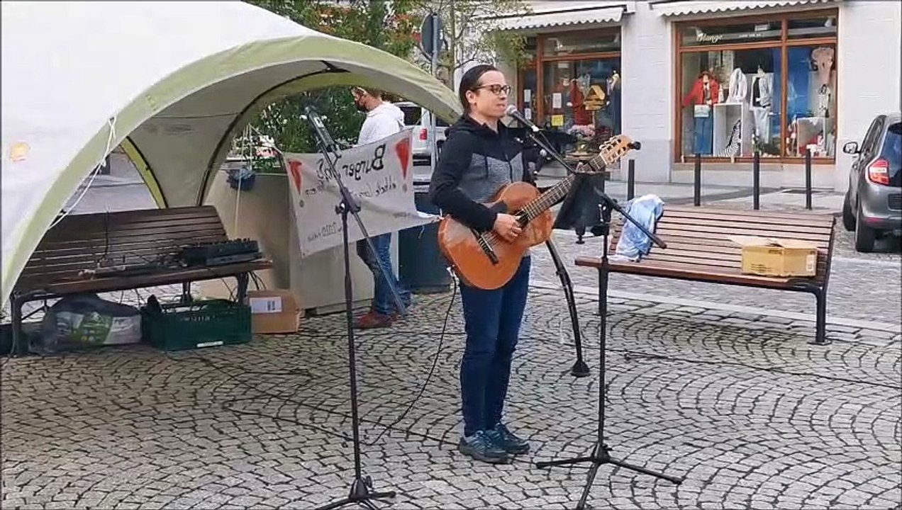 YANN SONG KING - SASCHA LIEST DAS GRUNDGESETZ - Kamenz, Markt, 14.05.2021