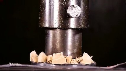 Diş implantı hidrolik presin altında kalırsa