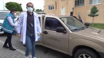 Kayseri'de evinde Kovid-19 aşısı yapılan 91 yaşındaki Raziye Erdoğan'dan teşekkür