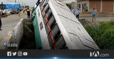 Bus de transporte urbano sufrió accidente en Durán