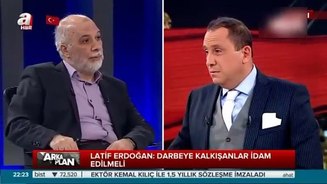 Gülen banyoya gizli kamera yerleştirdi