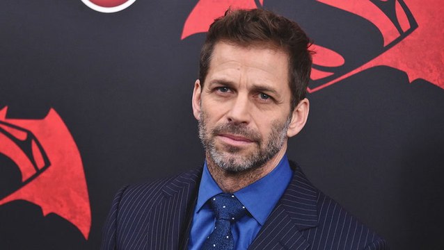 Zack Snyder Reveals Setting 'Man of Steel' in the 'Dark Knight' Universe Was Not 100 Percent Off the Table | THR News