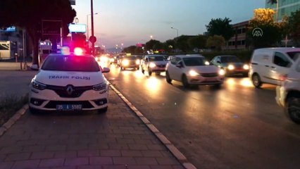 İZMİR - Tırla çarpışan motosikletin sürücüsü öldü