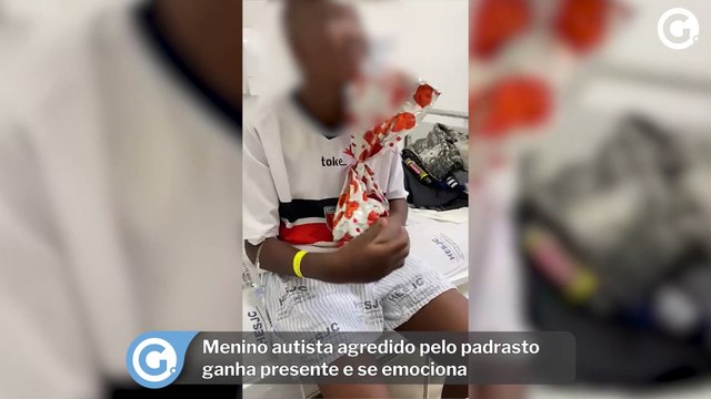 Menino autista agredido pelo padrasto ganha presente e se emociona