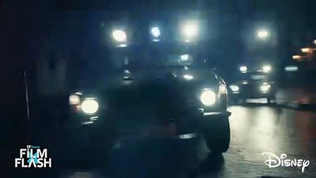 Cruella Emma Stone in Bestform im neuen Disney Film Cruella (2021) Kritik FilmFlash