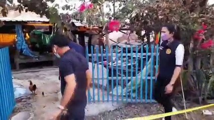 สุพรรณบุรี คนไทยไม่ทิ้งกันธารน้ำใจหลั่งไหลช่วยเหลือยายวัย85ปีถูกไฟไหม้บ้านวอด(คลิป)