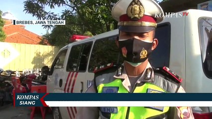 Ambulans Pembawa Jenazah Tabrak Truk, Dua Orang Tewas