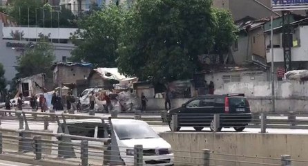 İstanbul’un göbeğinde taş, sopa ve pompalı tüfekli kavga