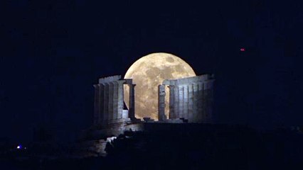 So spektakulär ist der Super-Blutmond aufgegangen