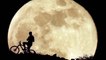 Supermoon lights up skies in Canary Islands