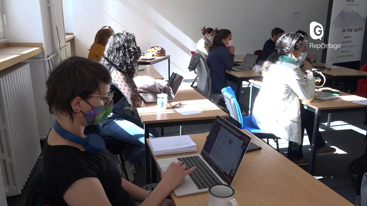 Reportage - Des femmes entrepreneuses se forment au Totem