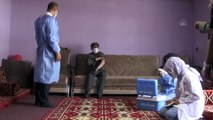 AĞRI - Sağlıkçıların kırsaldaki aşı seferberliği hem vakaları düşürdü hem vatandaşı mutlu etti
