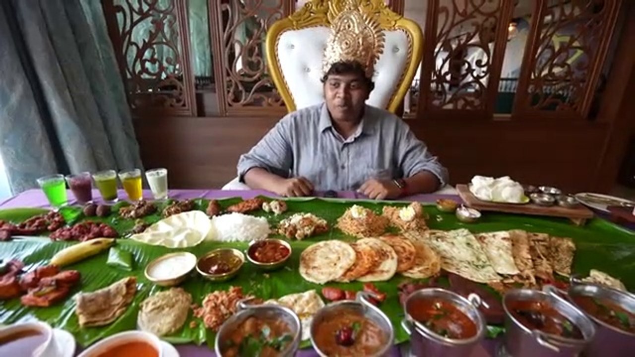 ராஜ விருந்து - 76 Items in One Leaf for ₹700 at Raja Bhogam