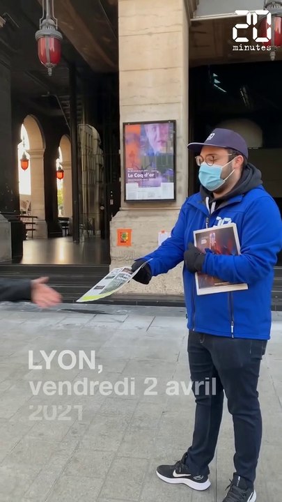 Distribution du journal 20 Minutes à Lyon le 2 avril 2021
