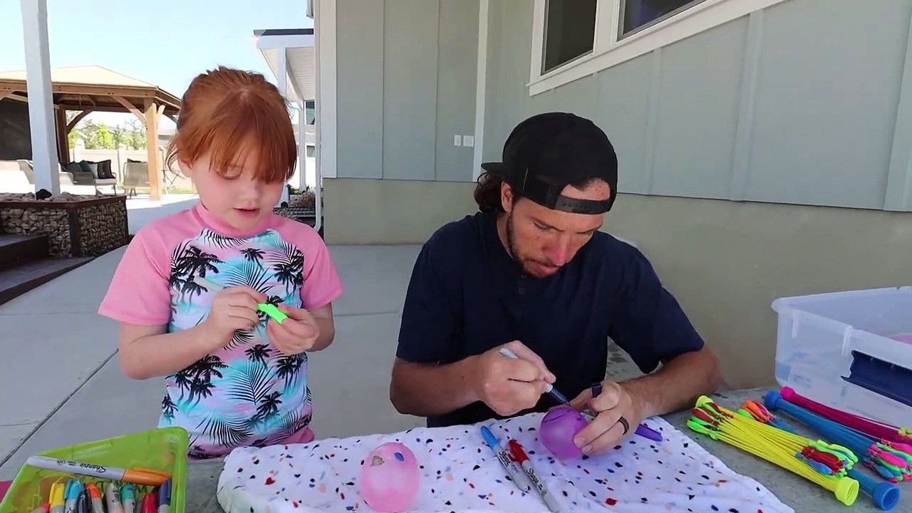 Balloon Animal Zoo!!  Doctor Adley’S Pet Daycare!  Transfer Baby Balloons To The Backyard Routine