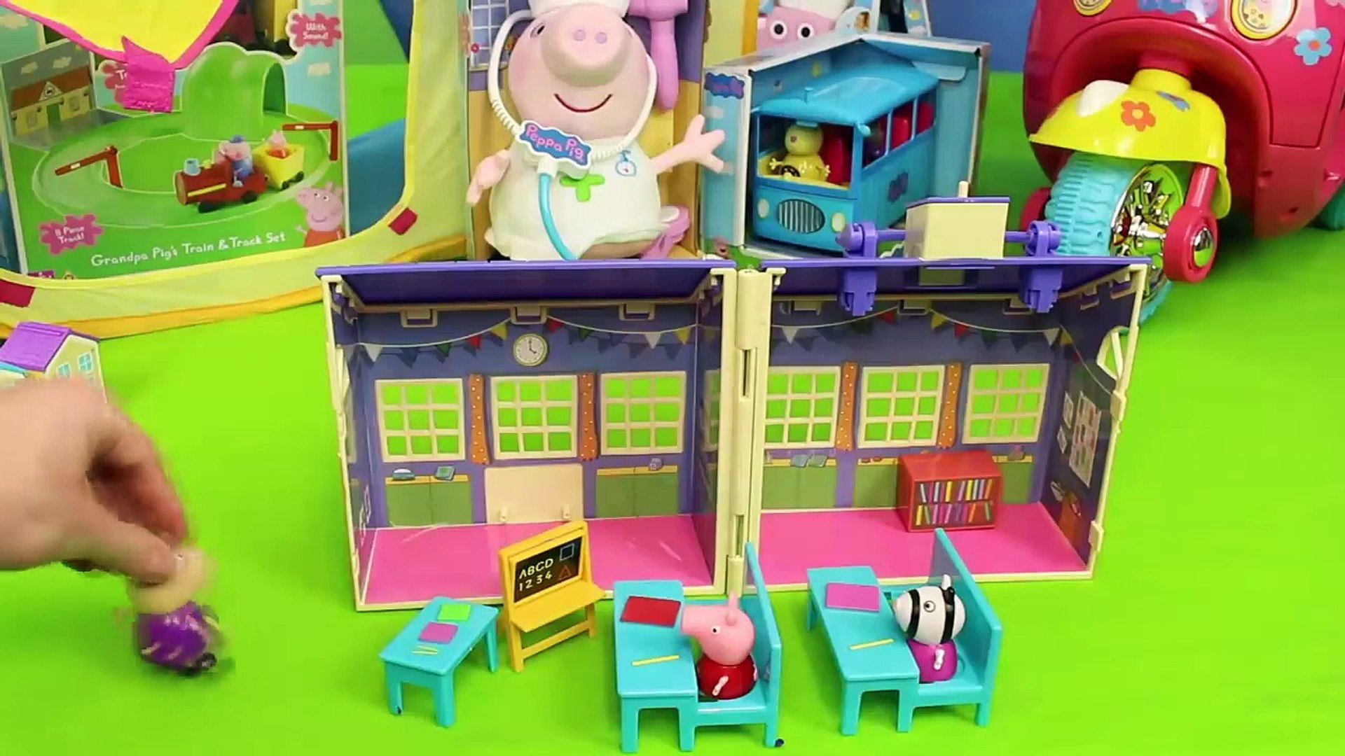 Peppa pig train and track on sale set