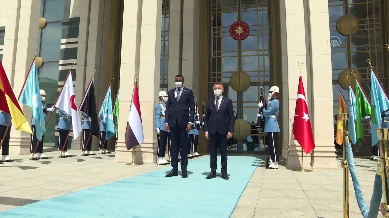 ANKARA - Cumhurbaşkanı Yardımcısı Oktay, Sudan Egemenlik Konseyi Başkan Yardımcısı Dagalo ve beraberindeki heyeti kabul etti