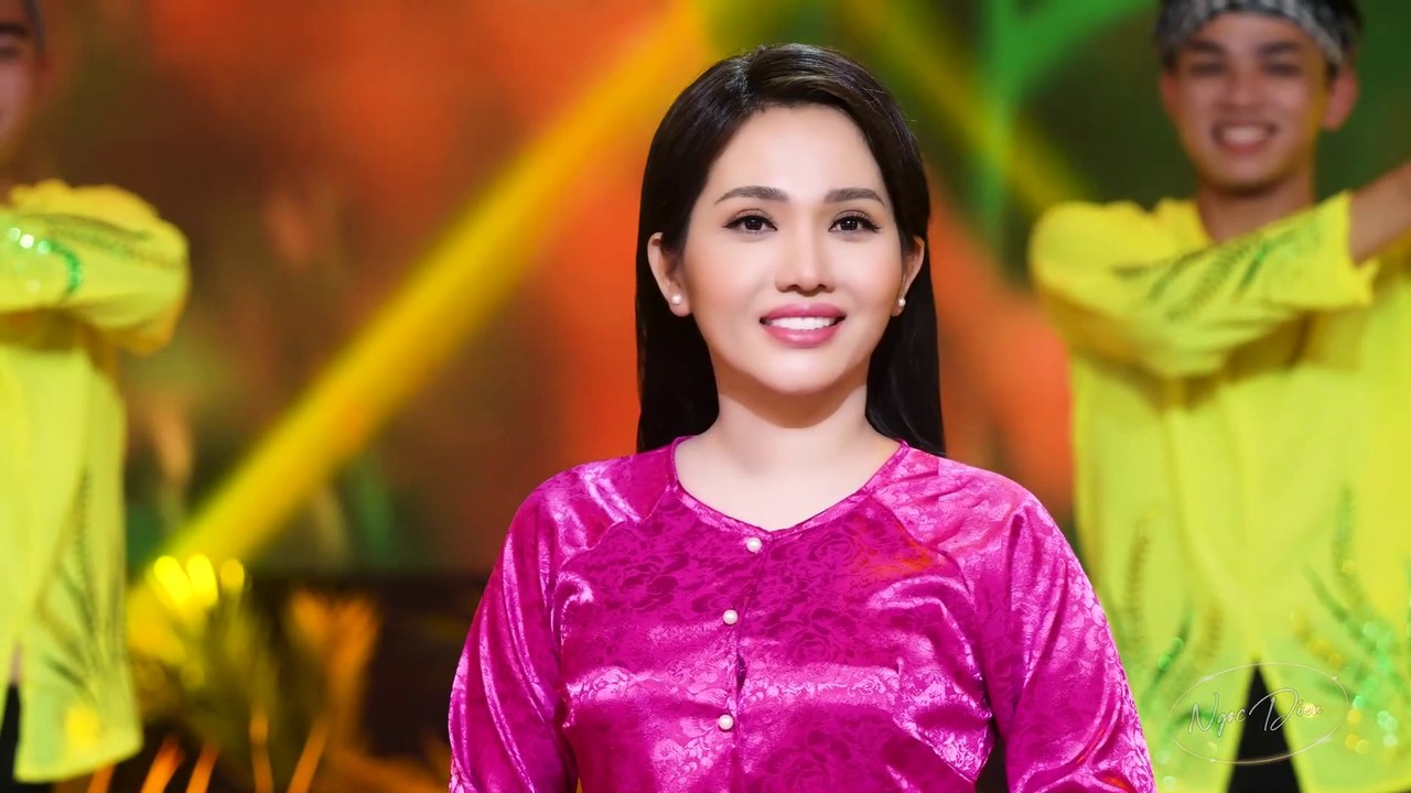 Trên Đồng Lúa Vàng - Ngọc Diệu