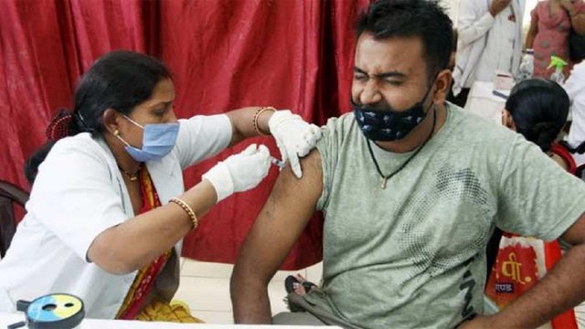 Know what research institutes say on cocktail vaccine doses?